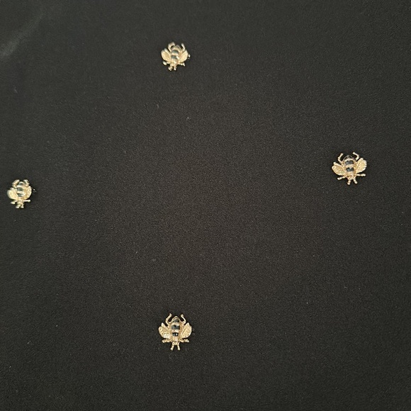 Maje black mini skirt with bee embellished FR size 1 in great condition - Picture 3 of 4